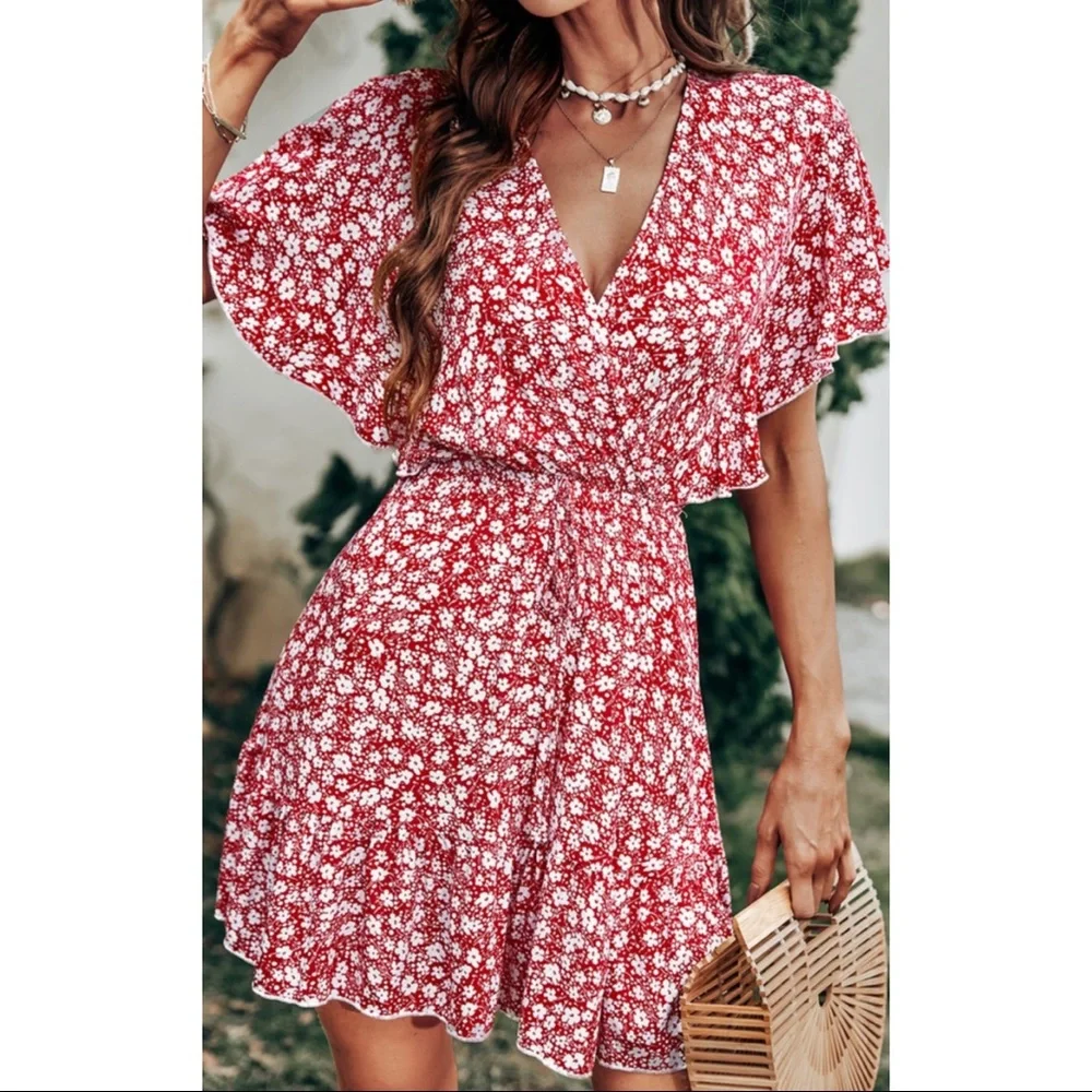 NFS 🛑Red Ditzy Floral Butterfly Sleeve Dress - Picture 7 of 8